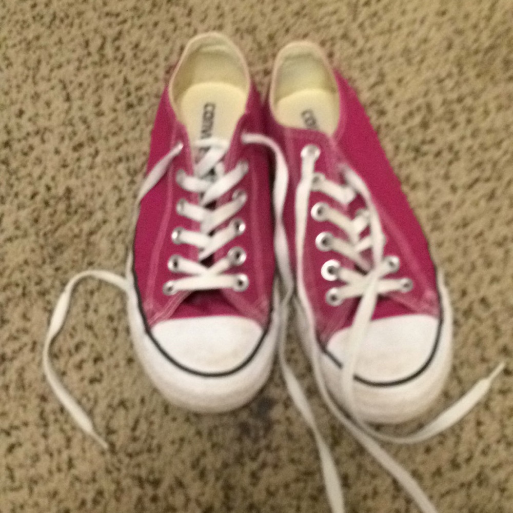 Rasberry Converse Low-Tops